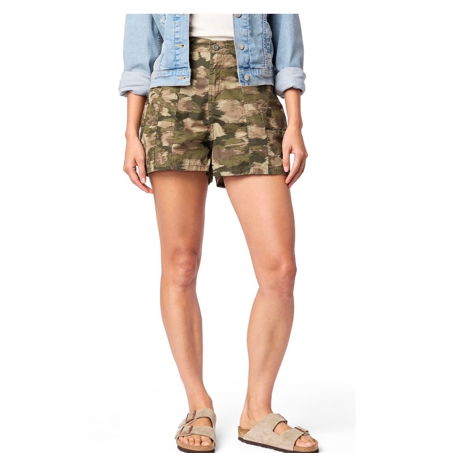 Levi's Parachute Cargo Camo Shorts Size Large